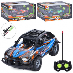 Машина CQ-555 C розмір 17,5 см, р/у, акумулятор, USB-зарядне, 1:20, світло, 3 кольори, в коробці